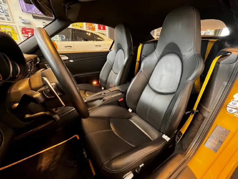 Porsche 911, couleur Gelb