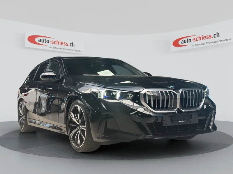 BMW 520d Xdrive Touring in Schwarz