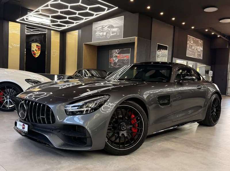 Mercedes-Benz AMG GT in Grau