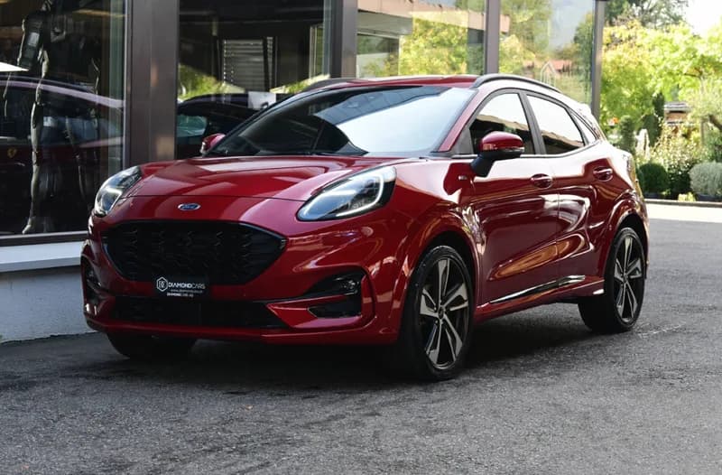 Ford Puma in Rot