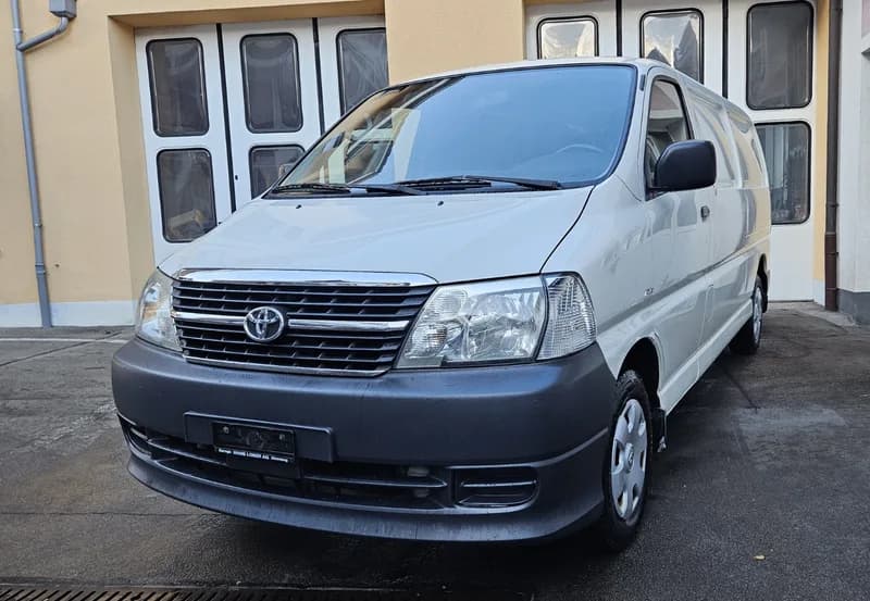 Toyota Hiace, couleur Weiss