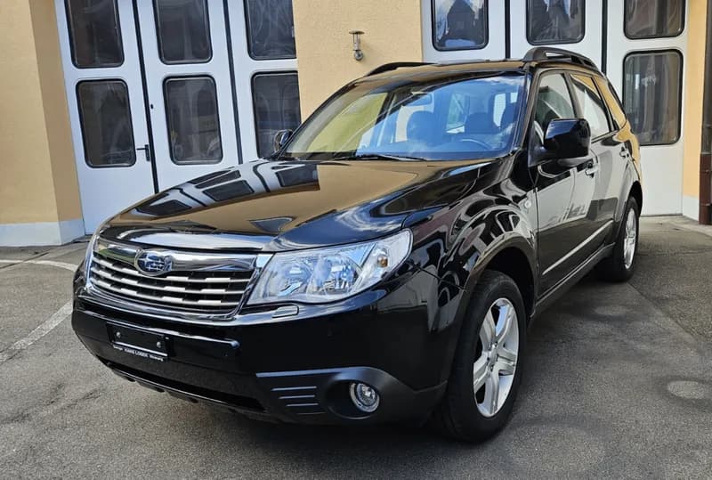 Subaru Forester, colore Schwarz
